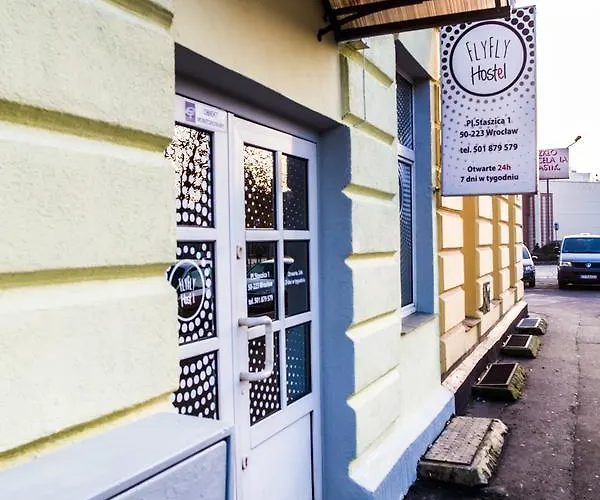 Flyfly , Darmowy Parking , Rezerwuj Przez Urzadzenia Mobilne -10 Procent * Vratislav