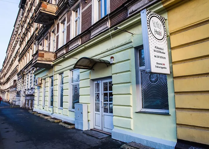 Flyfly , Darmowy Parking , Rezerwuj Przez Urzadzenia Mobilne -10 Procent * Vratislav