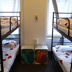 Flyfly , Darmowy Parking , Rezerwuj Przez Urzadzenia Mobilne -10 Procent * Wroclaw