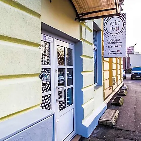 Hostel Flyfly , Darmowy Parking , Rezerwuj Przez Urzadzenia Mobilne -10 Procent Breslau