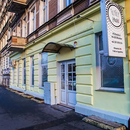 Flyfly , Darmowy Parking , Rezerwuj Przez Urzadzenia Mobilne -10 Procent * Breslau