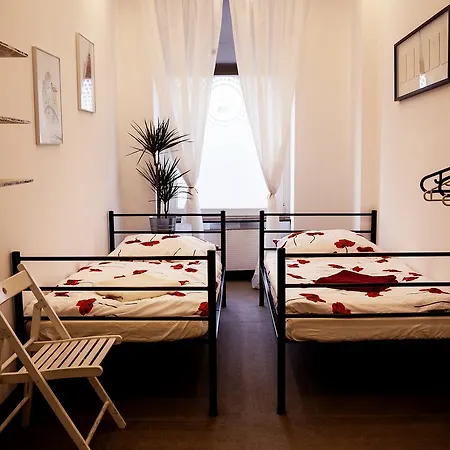 Auberge de jeunesse Flyfly , Darmowy Parking , Rezerwuj Przez Urzadzenia Mobilne -10 Procent *