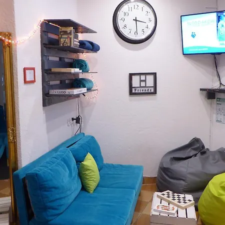 Auberge de jeunesse Flyfly , Darmowy Parking , Rezerwuj Przez Urzadzenia Mobilne -10 Procent *