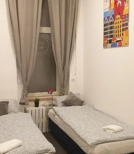 Hostel Flyfly , Darmowy Parking , Rezerwuj Przez Urzadzenia Mobilne -10 Procent Wroclaw